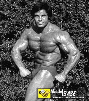 Franco columbu show his beautif...